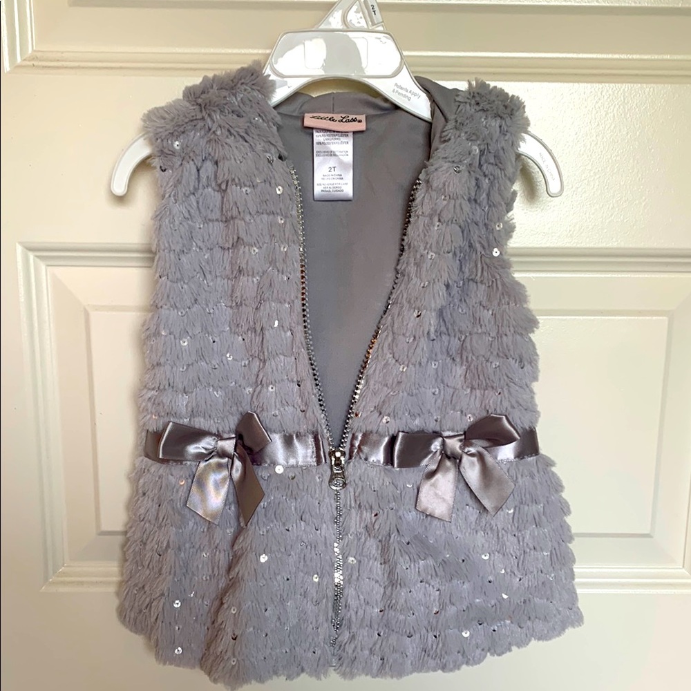 Little Lass Gray Hooded Faux Fur Vest with Sequin Details and bows girls size 2T